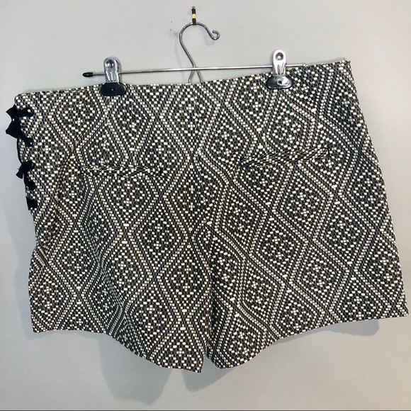GAP Side-Tie High Waist Shorts - Picture 5 of 8